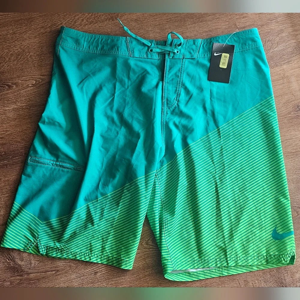 NWT Nike Men's Green Swim Shorts Size 38
